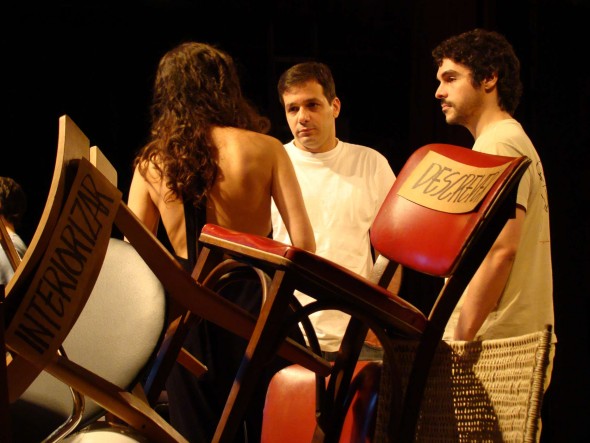 Atores: Thereza Piffer, Leonardo Netto e Paulo Dantas. Foto: Marcelo Lipiani.